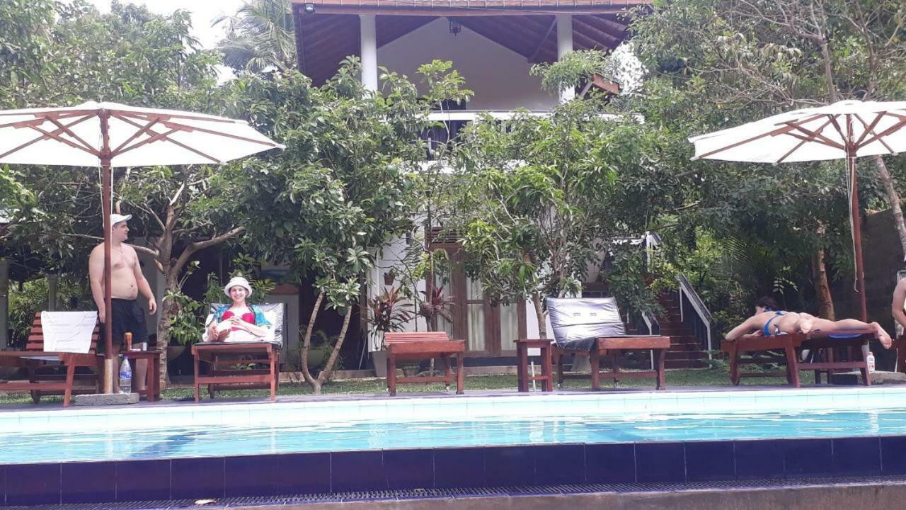 Villa Green Cottage Хіккадува Екстер'єр фото
